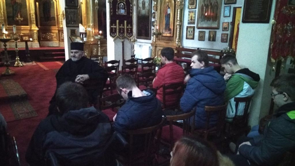 Wizyta uczniów liceum w cerkwi pod wezwaniem św. Mikołaja w Poznaniu