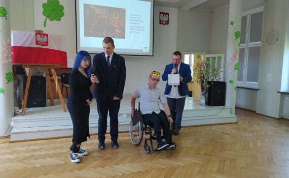 Święto Konstytucji. Flaga