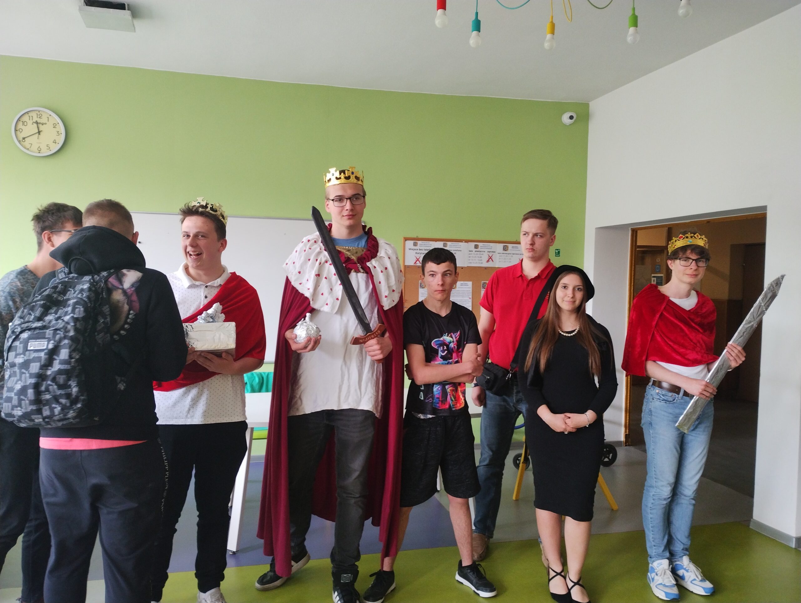 Dzień z Bolesławem Chrobrym. Projekt. Pytanie filmowe.
