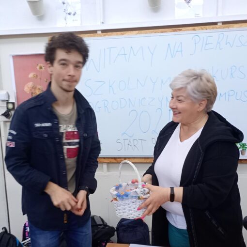 Konkurs ogrodniczy. Kwiaty. Nagrody.