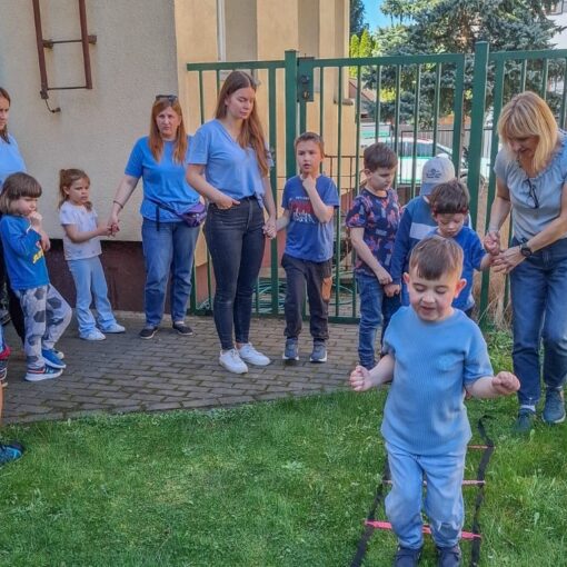 Niebieskie Igrzyska. Przedszkolaki. Zabawa.