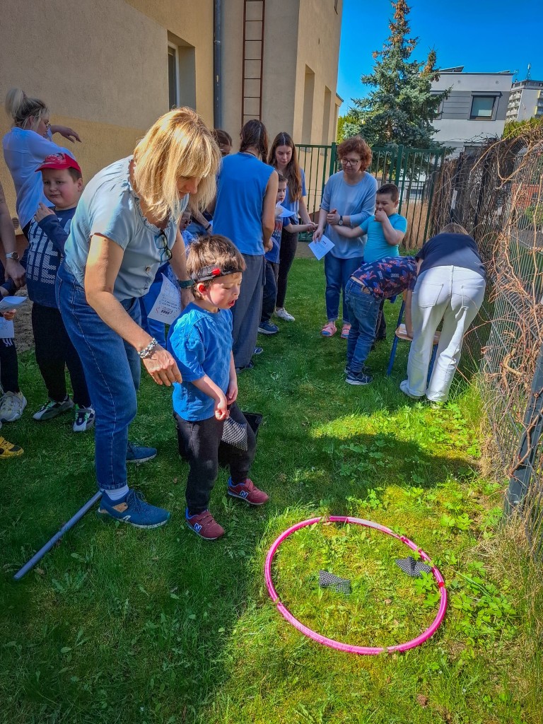 Niebieskie Igrzyska. Przedszkolaki. Zabawa.
