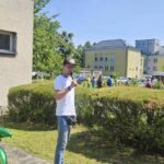 Piknik rodzinny. Estrada. Śpiew..