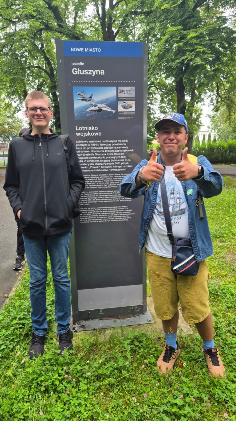 Krzesiny. Baza lotnicza. F16.