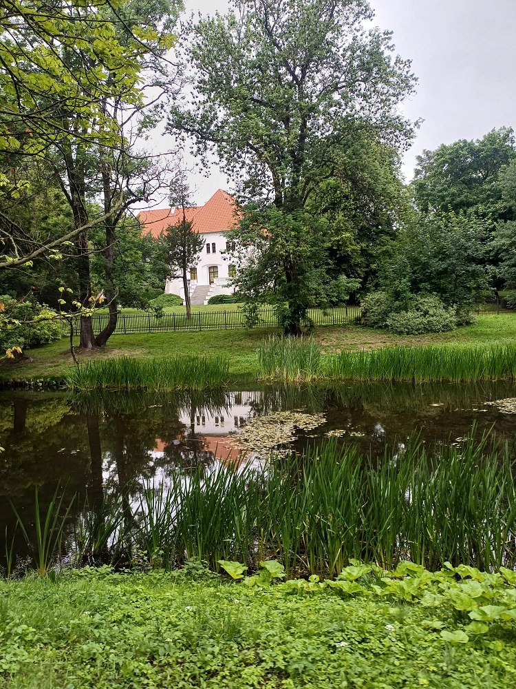 Szamotuły. Wycieczka Pałac i park.
