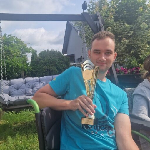 Wiktor. Rower. Puchar.