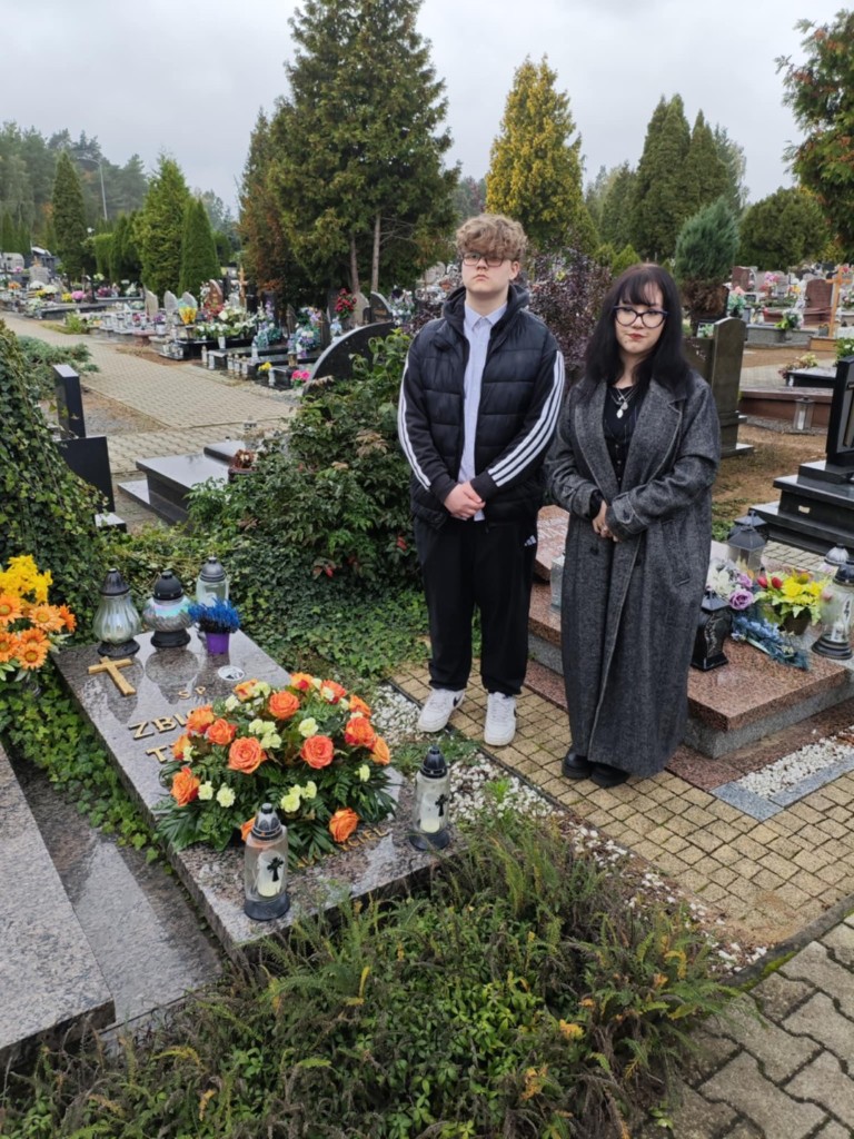 Dzień Patrona. Cmentarz.