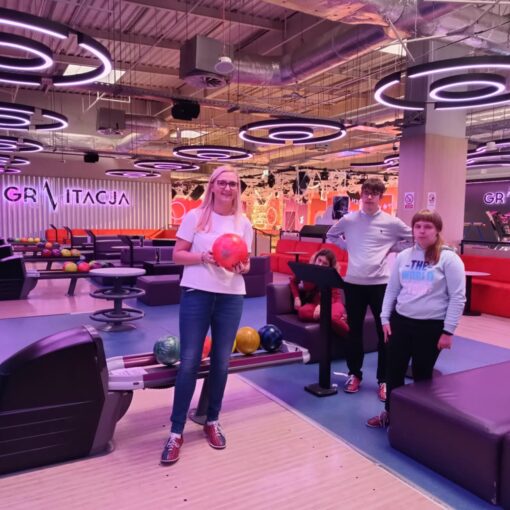 Stacja Grawitacja. Urodziny Marty. Kręgle,