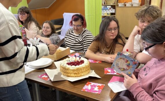 Urodziny Zosi. Dom. Mieszkańcy