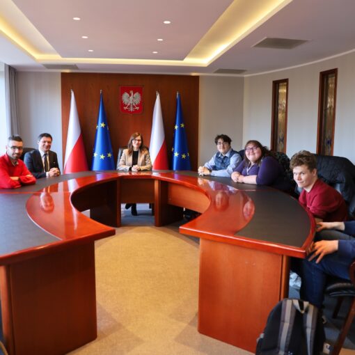 Urząd Wojewódzki. Wycieczka. 2Sc. fot. WUW Poznań, Rafał Król