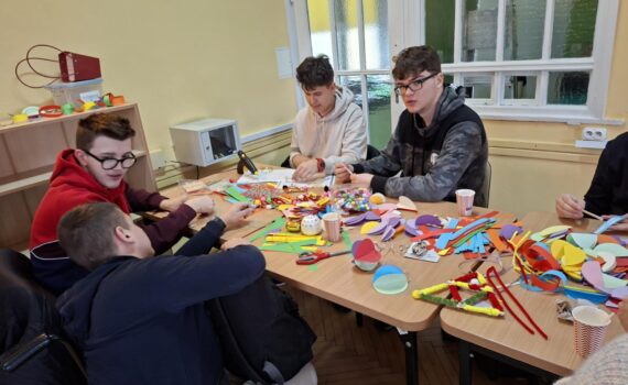 Warsztaty. Świąteczne ozdoby, Aula