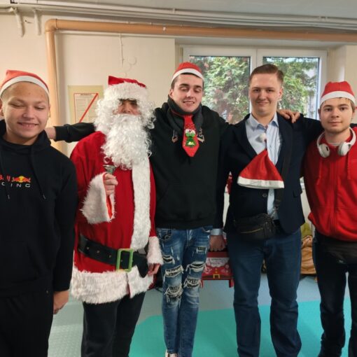 Kartki. Święta. Mikołaje.